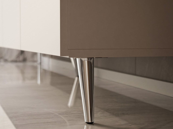 TV-Lowboard mit Türen auf Silbernen Metallbeinen 200 cm Nodoo Kaschmir