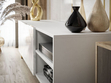 TV-Schrank im Glamour-Stil mit gefrästen Fronten und goldenen Beinen Vionel Weiß glänzend