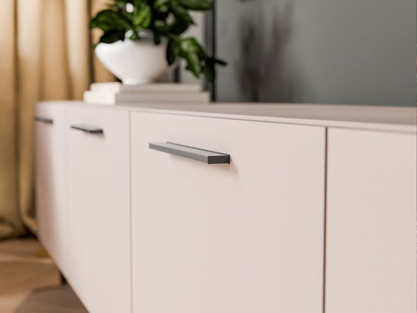 TV-Lowboard mit Türen auf Schwarzen Metallbeinen 200 cm Noaé Kaschmir