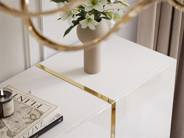 Zweitürige Kommode 158 cm auf goldenen Beinen mit drei Schubladen Lunelie Weißglanz