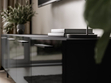 Wohnwand für das Wohnzimmer auf Schwarzen Metallbeinen Noaé Schwarz Hochglanz 